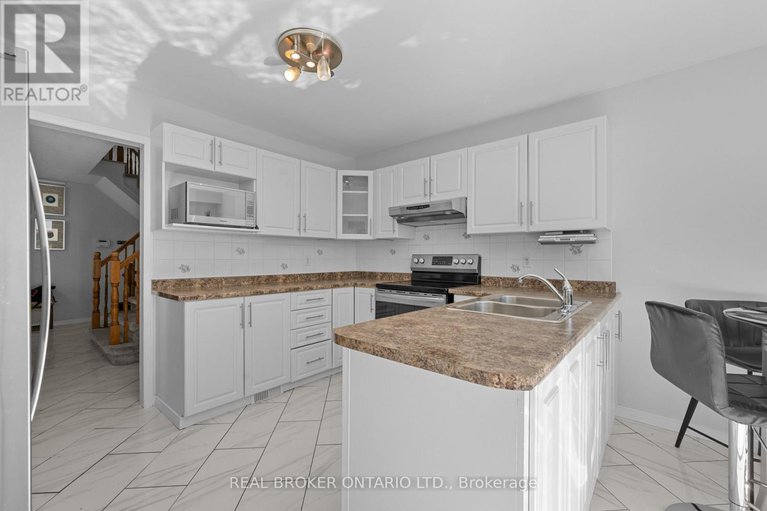 28963282/618-tourelle-drive/fallingbrookgardenway-south/ottawa/ontario/K4A3H4_12