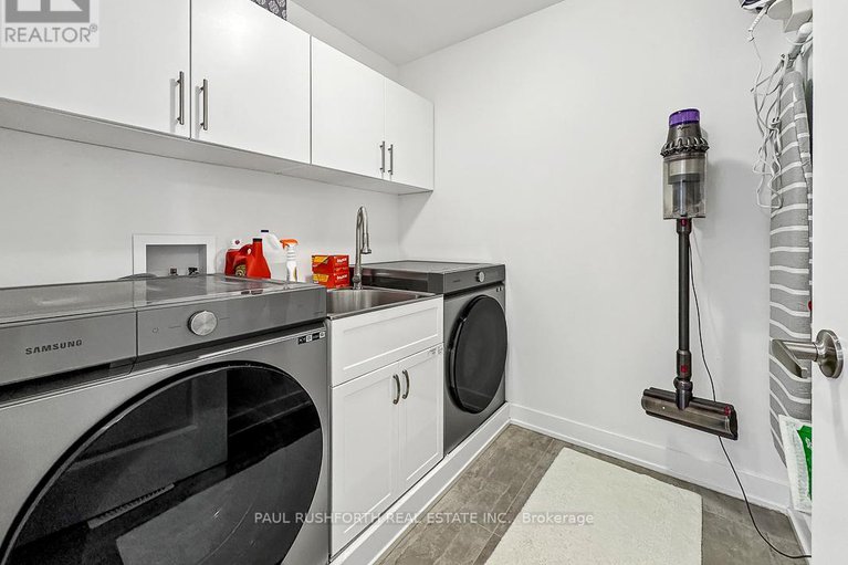 29134887/28-mendoza-way/emerald-meadowstrailwest/ottawa/ontario/K2S2S6_27