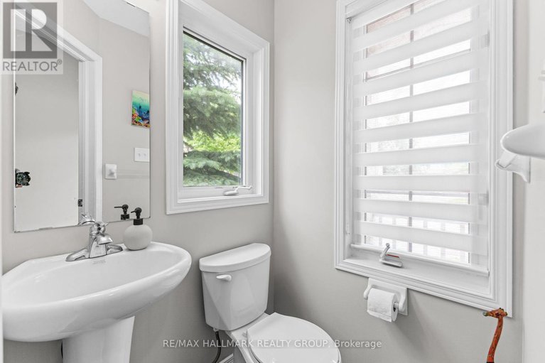 28512162/53-dundalk-private/stonebridge/ottawa/ontario/K2J0J5_4