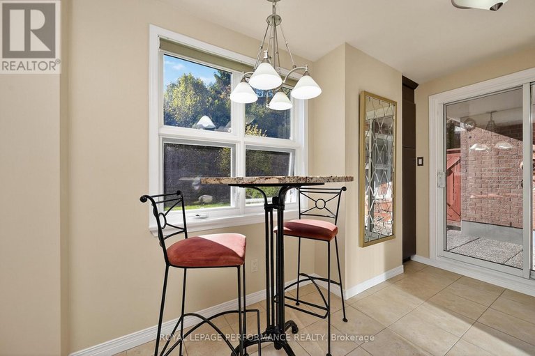 28999707/203-120-darlington-private/hunt-clubwestern-community/ottawa/ontario/K1V0X5_23