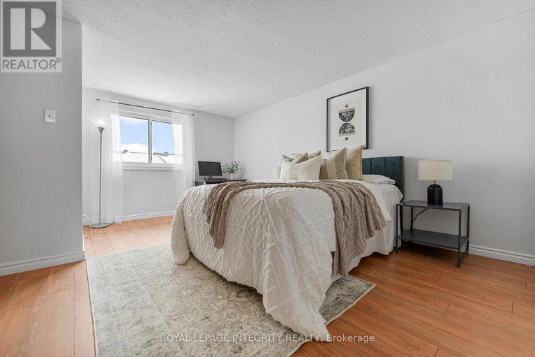 29398806/86-stokes-crescent/glencairnhazeldean/ottawa/ontario/K2L2Z4_18