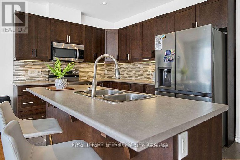 28619249/619-moorpark-avenue/emerald-meadowstrailwest/ottawa/ontario/K2M0B6_16