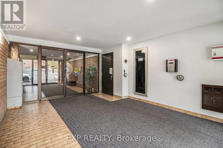 29288516/309-316-savard-avenue/vanier/ottawa/ontario/K1L7S2_3