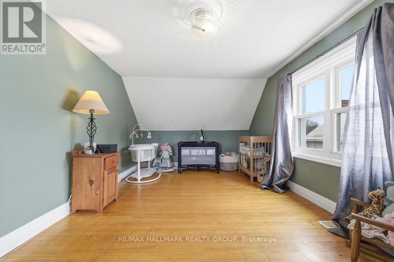 29645048/50-poole-street/mcnabbraeside-twps/mcnabbraeside/ontario/K7S1J2_27