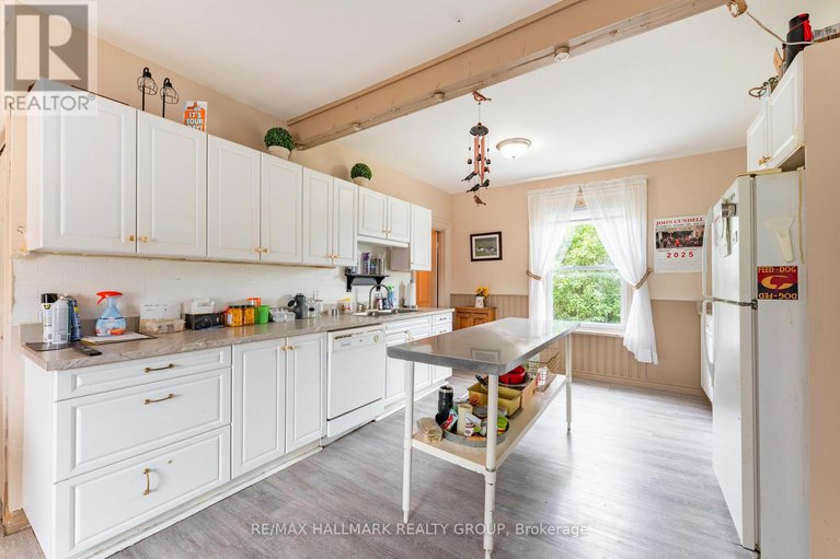 28683667/21580-seven-hills-road/north-glengarry-lochiel-twp/north-glengarry/ontario/K0B1R0_18