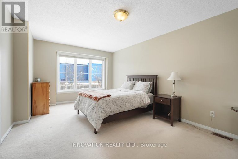 29358021/1500-ambassador-avenue/carson-grove/ottawa/ontario/K1J1G5_20