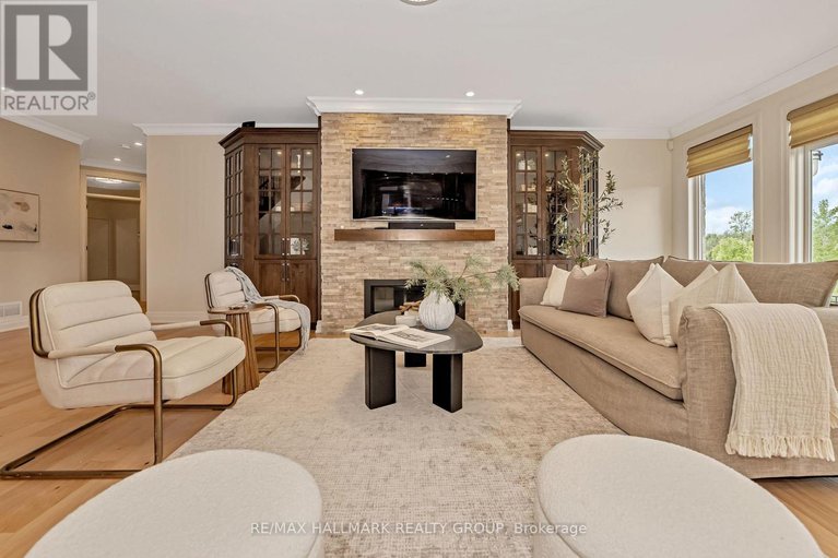 28423041/5813-red-castle-ridge/manotick-east-to-manotick-station/ottawa/ontario/K4M0A4_7