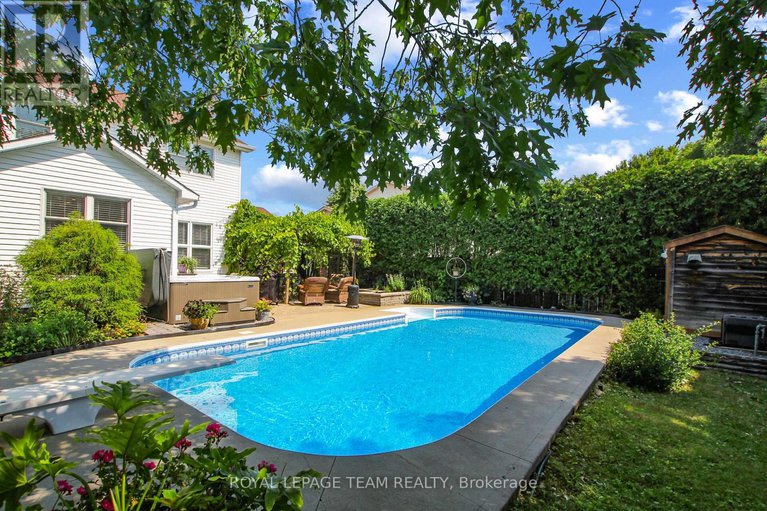 28617352/7-albury-crescent/stittsville-central/ottawa/ontario/K2S1G7_45