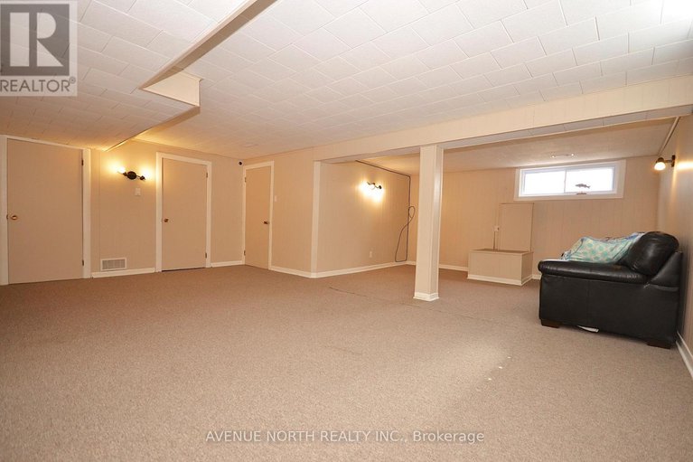 28262134/866-claude-street/castle-heightsrideau-high/ottawa/ontario/K1K2S6_21