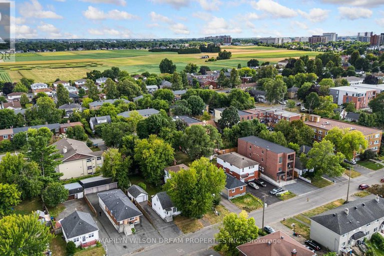28766691/1252-dorchester-avenue/carlington/ottawa/ontario/K1Z8E6_1