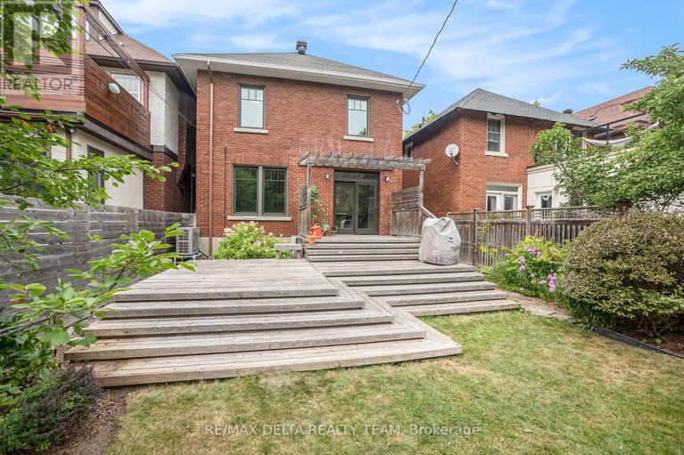 28702381/44-renfrew-avenue/glebe/ottawa/ontario/K1S1Z5_38