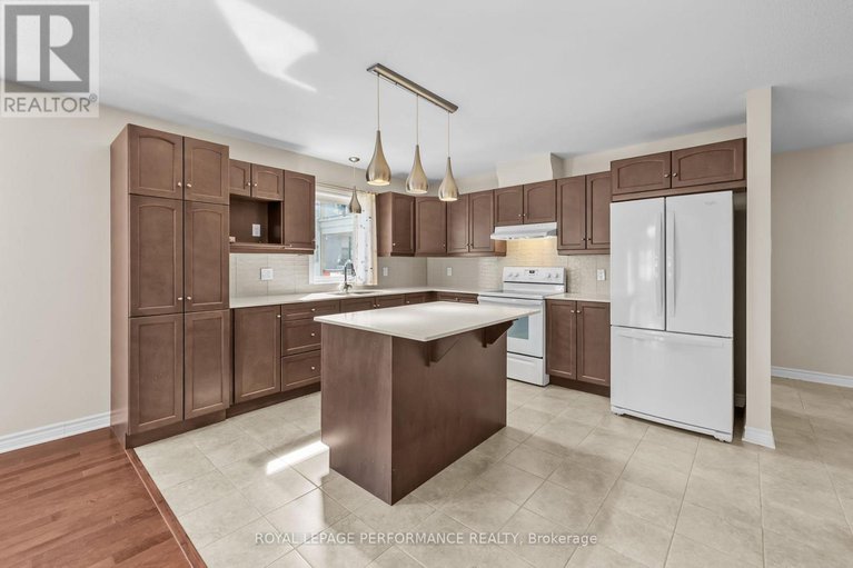 28587087/202-476-church-street/village-of-russell/russell/ontario/K4R0C2_16
