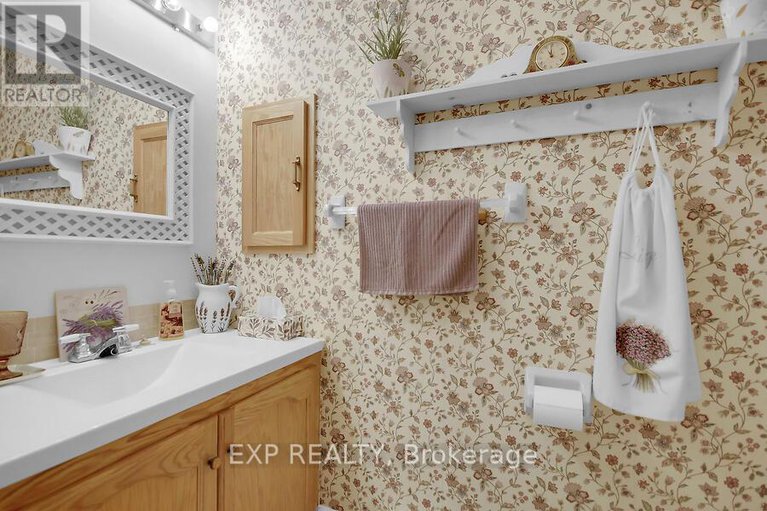 29241125/503-1-rosamond-street-e/almonte/mississippi-mills/ontario/K0A1A0_32