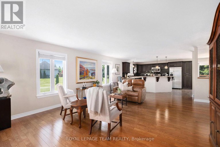 28645186/124-stonewalk-drive/north-grenville-twp-kemptville-south/north-grenville/ontario/K0G1J0_12
