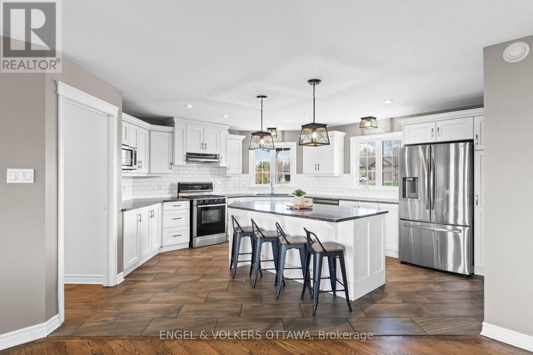 28348542/5567-lombardy-drive/osgoode/ottawa/ontario/K0A2W0_5