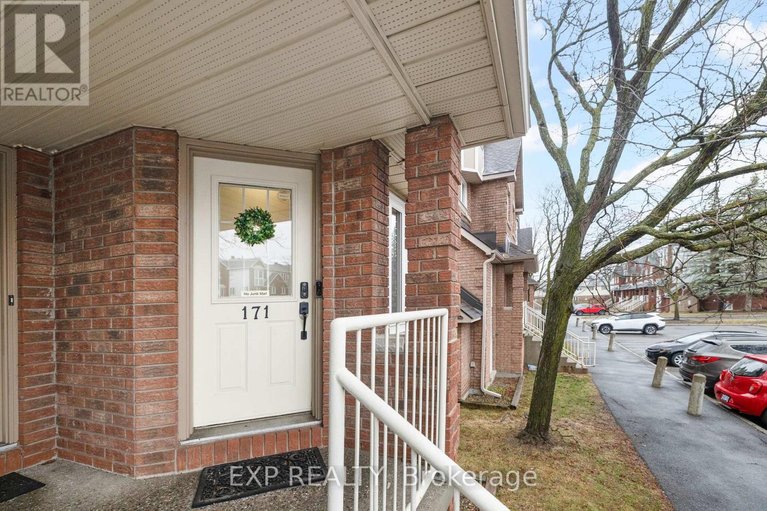 29619465/171-briston-private/hunt-club-park/ottawa/ontario/K1G5R3_2