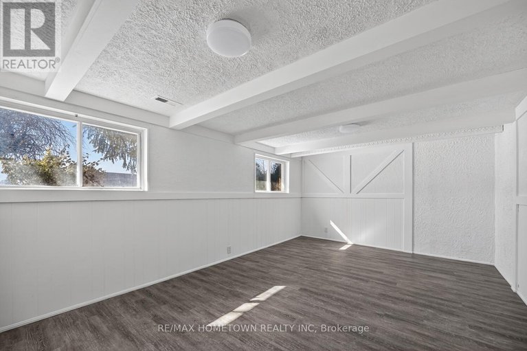 29425907/31-vanier-drive/brockville/brockville/ontario/K6V3J6_30