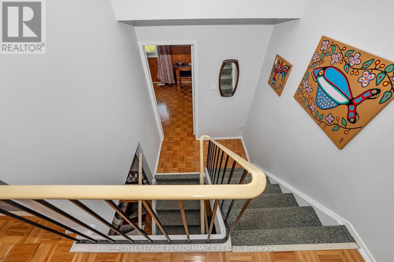 28777870/302-salter-crescent/beaverbrook/ottawa/ontario/K2K1Z3_26
