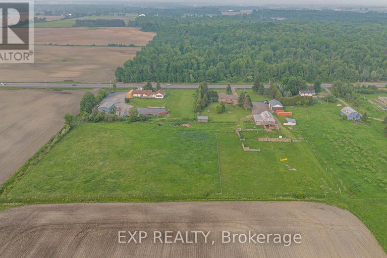 28516160/4806-frank-kenny-road/sarsfieldbearbrook/ottawa/ontario/K0A3H0_34
