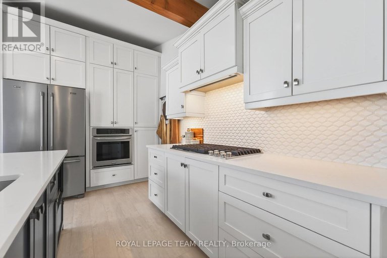 29381193/128-grasshopper-point-road/drummond-n-elmsley-drummond-twp/drummondnorth-elmsley/ontario/K7H0J4_16