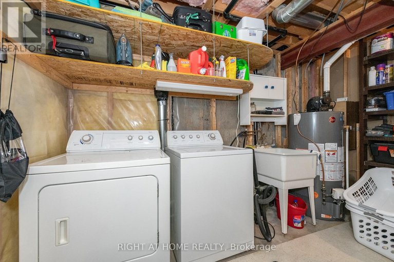 29615079/2034-p-avenue/eastway-gardensindustrial-park/ottawa/ontario/K1G6G7_31