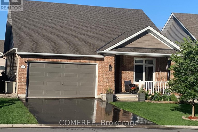 28417378/819-tewin-circle/camelot/ottawa/ontario/K4A1K2_1