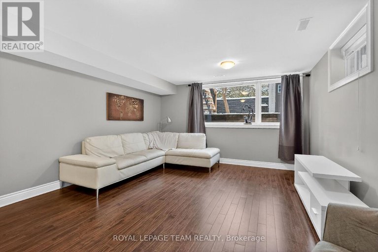 29501223/a-142-a-queen-mary-street/overbrookcastle-heights/ottawa/ontario/K1K1X5_42