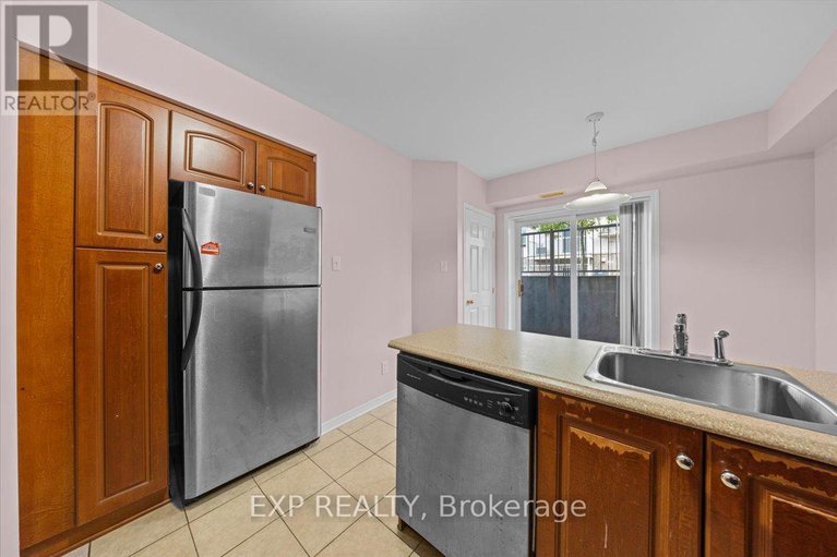 28855285/1-80-briargate-private/springridgeeast-village/ottawa/ontario/K4A0C3_11