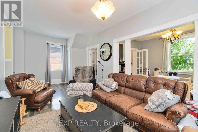 28789628/105-division-street-n/mcnabbraeside-twps/mcnabbraeside/ontario/K7S3B9_9