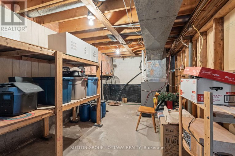 28296607/6489-rideau-valley-drive-n/manotick-south-to-roger-stevens/ottawa/ontario/K4M1B3_15