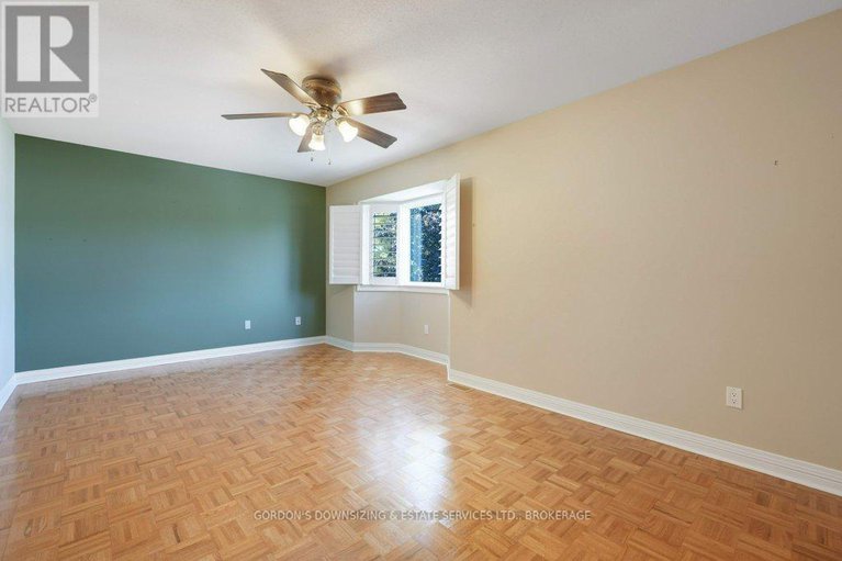 29039084/30-chickasaw-crescent/bridlewood/ottawa/ontario/K2M1M5_37