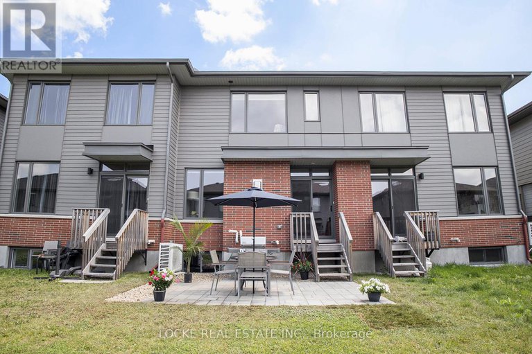28596874/517-pimiwidon-street/cfb-rockcliffe-and-area/ottawa/ontario/K1K5A1_43