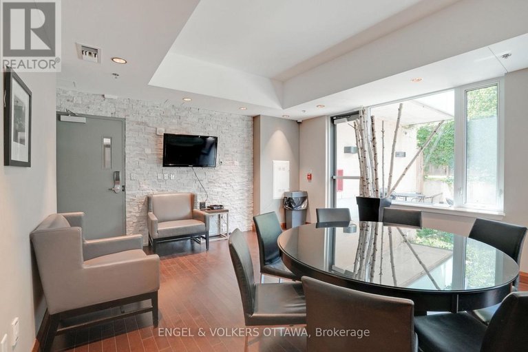 29581110/811-238-besserer-street/sandy-hill/ottawa/ontario/K1N6B1_30