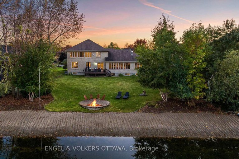 28168398/6808-suncrest-drive/greely/ottawa/ontario/K4P0B2_40