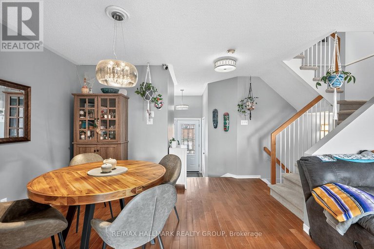 28702386/6212-arbourwood-drive/chapel-hill/ottawa/ontario/K1C7L6_7