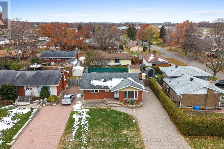 29322926/1208-stanton-road/queensway-terrace-southridgeview/ottawa/ontario/K2C3E2_40