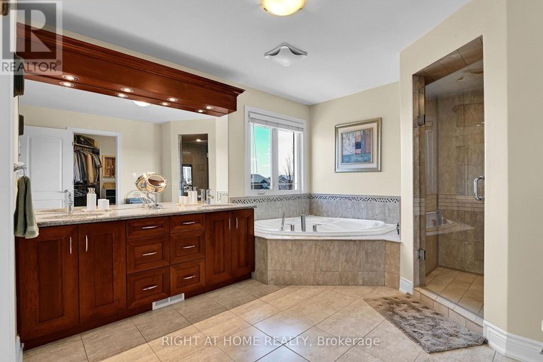 29635424/131-issam-private/ellwood/ottawa/ontario/K1T4B6_23