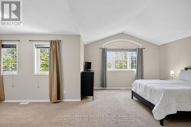 29225546/7-whitechapel-crescent/longfields/ottawa/ontario/K1S3G7_24