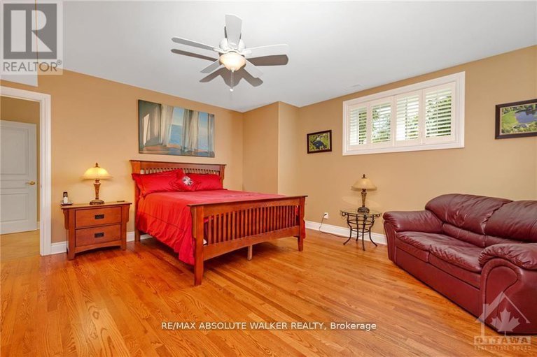 28148161/2501-kearns-way/osgoode-twp-north-of-reg-rd-6/ottawa/ontario/K4P1R9_23