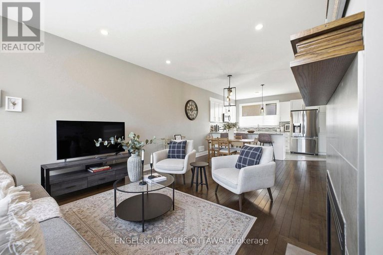 29438662/1890-carling-avenue/mckellar-heightsglabar-park/ottawa/ontario/K2A1E7_13