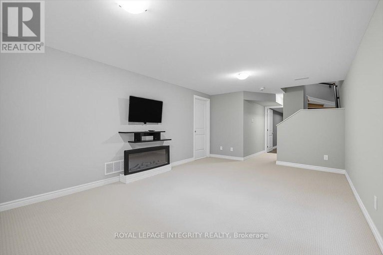 28864709/707-des-aubepines-drive/avalon-west/ottawa/ontario/K4A1C1_32