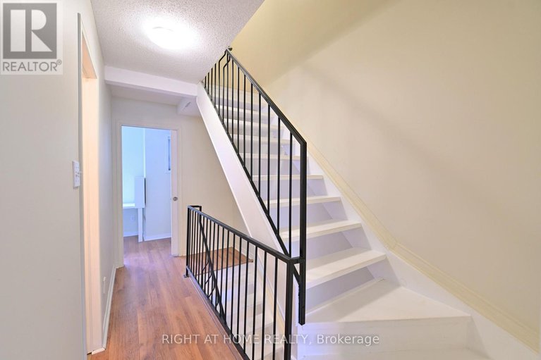 28372154/c-90-templeton-street/sandy-hill/ottawa/ontario/K1N6X3_5