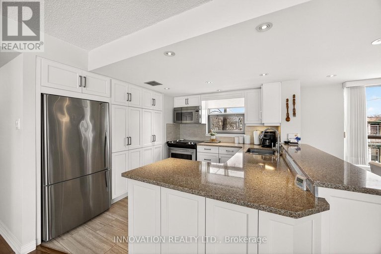 29525639/204-30-charlevoix-street/vanier/ottawa/ontario/K1L8K5_12