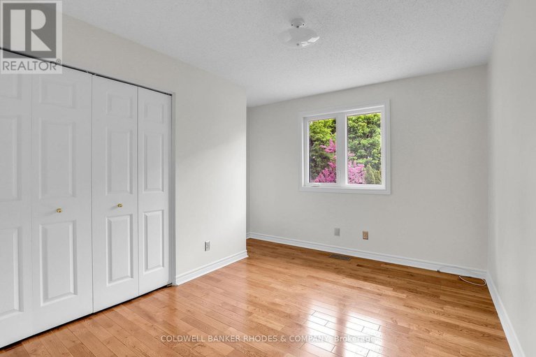 28395342/62-beechfern-drive/stittsville-central/ottawa/ontario/K2S1E3_27