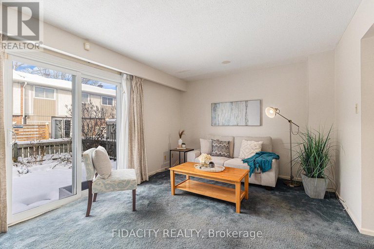 29095362/c-477-moodie-drive/arbeatha-park/ottawa/ontario/K2H8T7_4