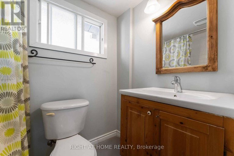 28483202/183-augusta-street/sandy-hill/ottawa/ontario/K1N8B9_13