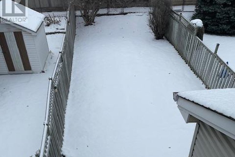 29164977/1679-greywood-drive/chateauneuf/ottawa/ontario/K1C4W3_2