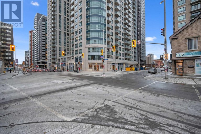 29622136/1003-195-besserer-street/sandy-hill/ottawa/ontario/K1N0B6_31