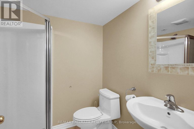 28471405/41-grady-crescent/sheahan-estatestrend-village/ottawa/ontario/K2H5S2_28