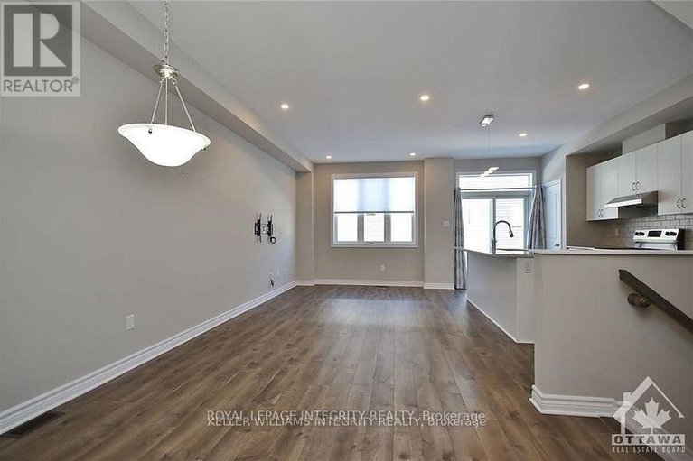 28601011/158-bandelier-way/stittsville-north/ottawa/ontario/K2S2J6_5